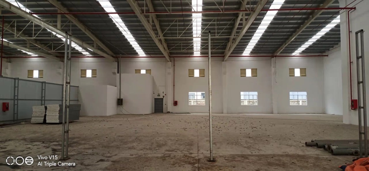 Cho thuê kho xưởng ngắn hạn 1700m2 kcn tân đức, huyện đức hòa