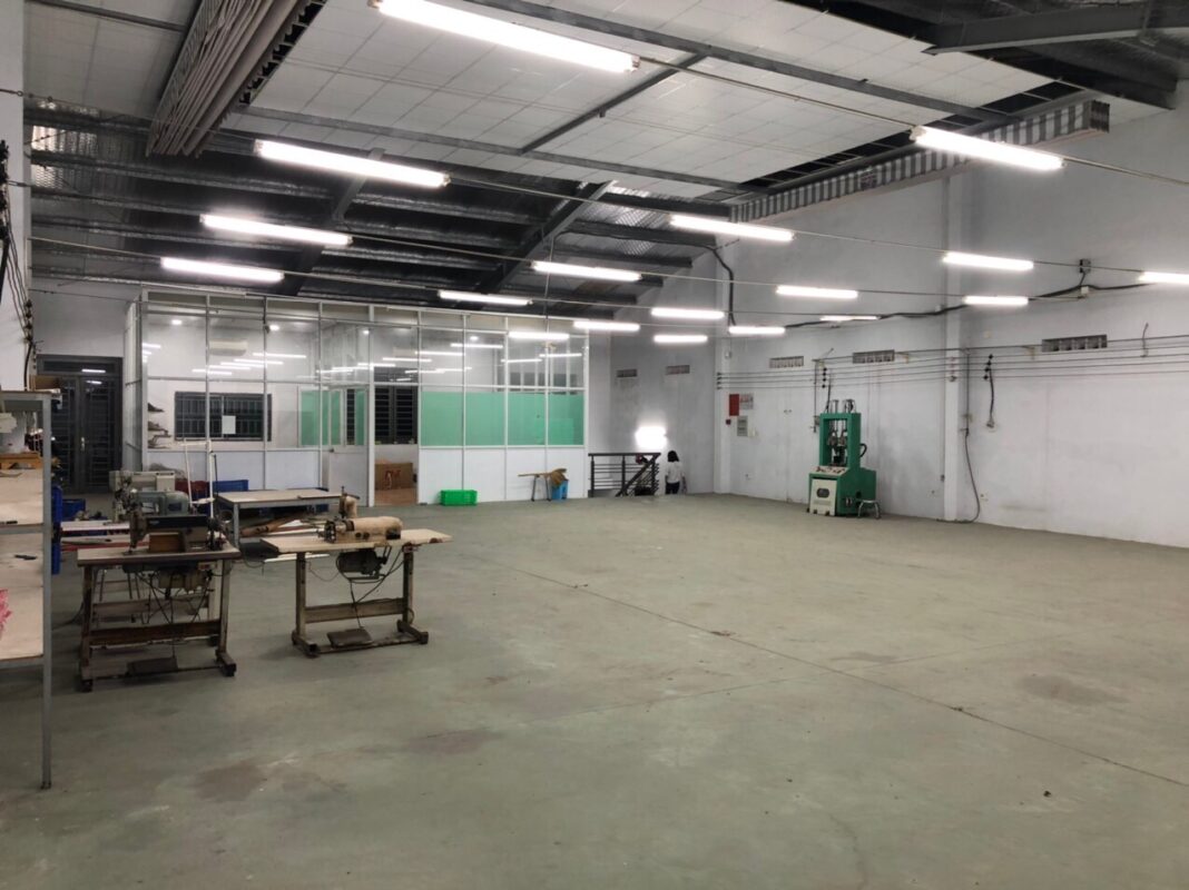 Bán nhà xưởng 857m2 full thổ cư mặt tiền Vườn Lài, Q.12, giá tốt