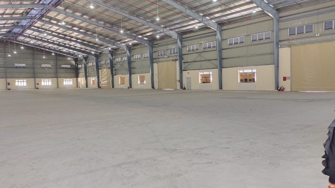 Cho thuê kho xưởng mới xây 4200m2 gía rẻ KCN Hải Sơn, Đức Hòa, Long An