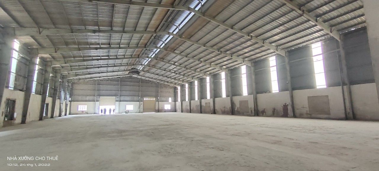 Cho thuê nhà xưởng 2350m2 giá rẻ nhất khu vực Đức Hòa Đông, Long An.