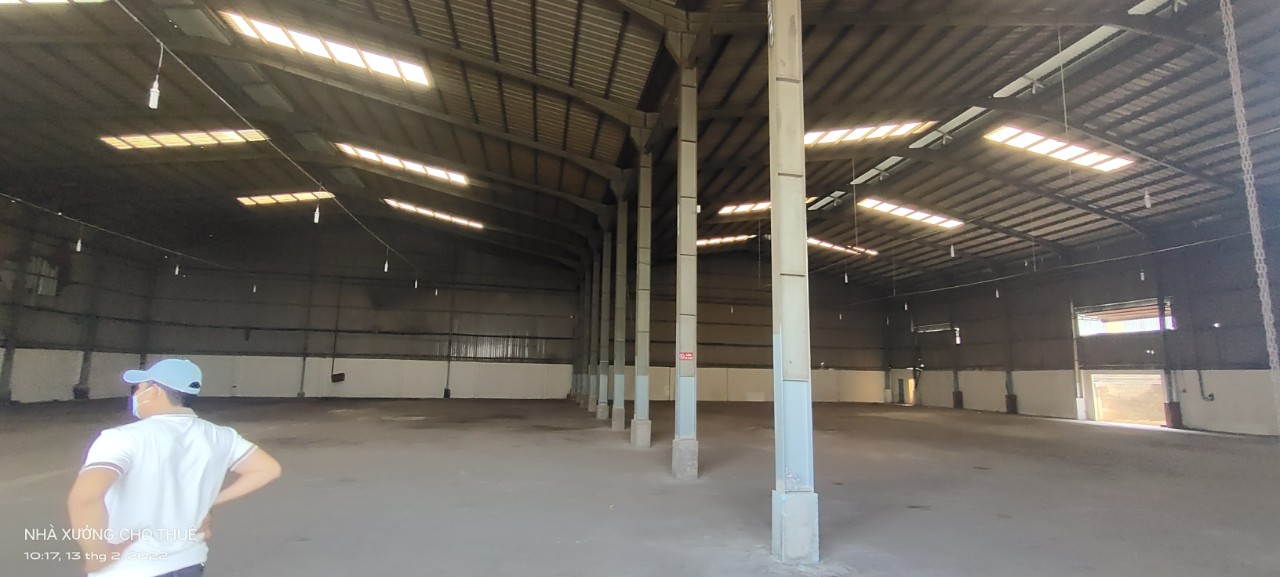 Xưởng cho thuê ngoài kcn đức hoà long an 2200m2 giá thuê chỉ 100 triệu/ tháng.