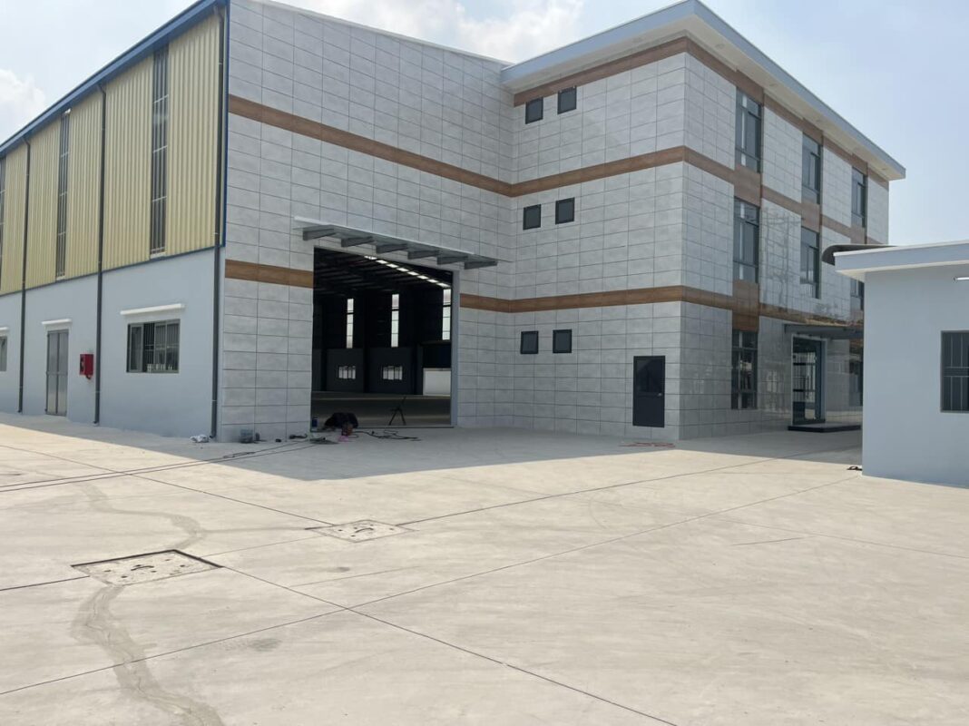 Bán gấp nhà xưởng 12.000m2 mới KCN Hải Sơn, Đức Hoà, Long An.