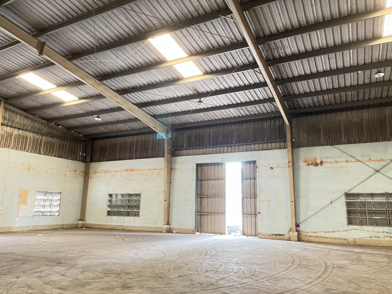 Kho xưởng nhỏ cho thuê 500 & 1000m2 khu công nghiệp Tân Bình