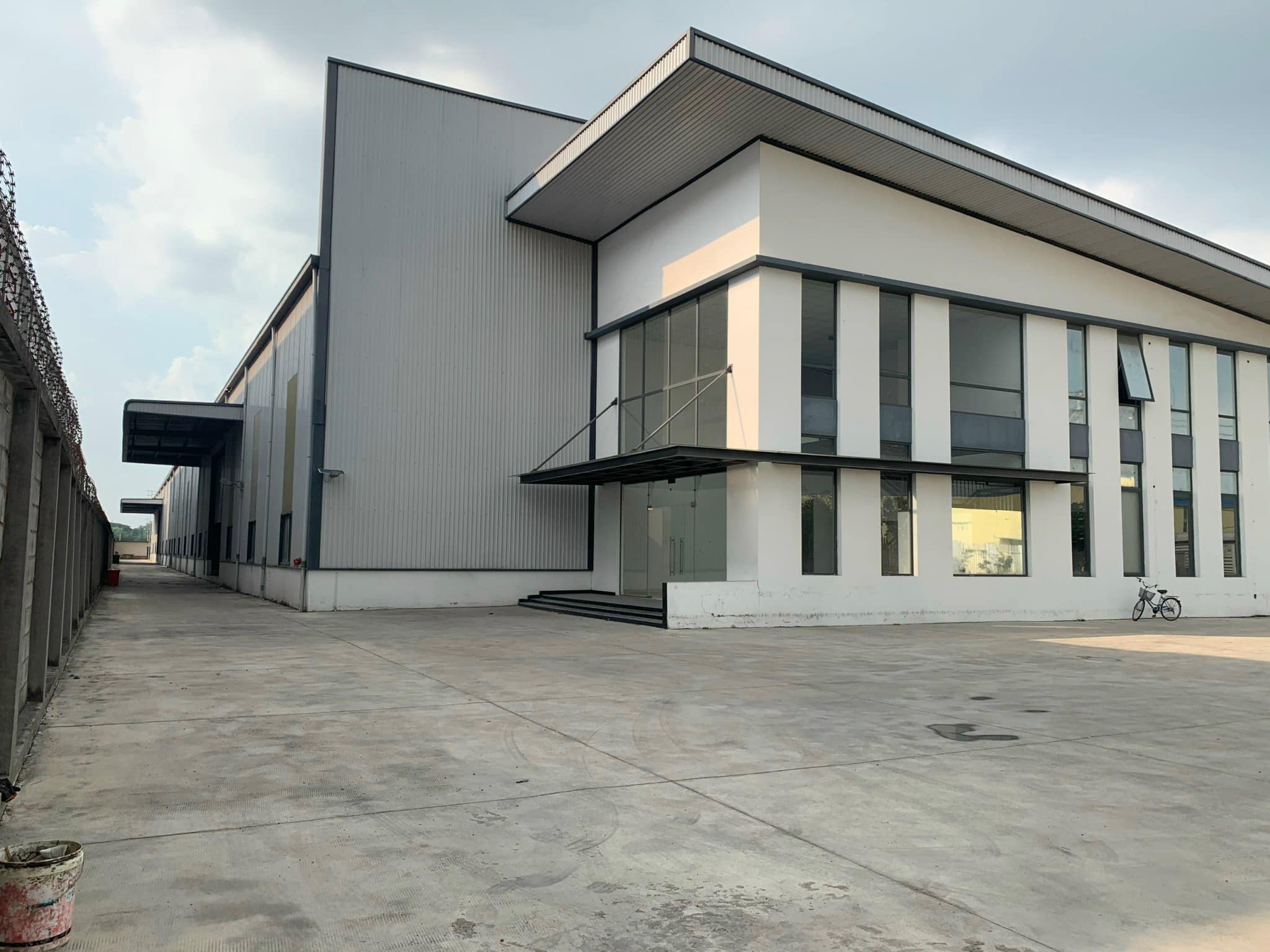 Bán kho xưởng 6.353 m2 trong KCN Thuận Đạo, Bến Lức, Long An