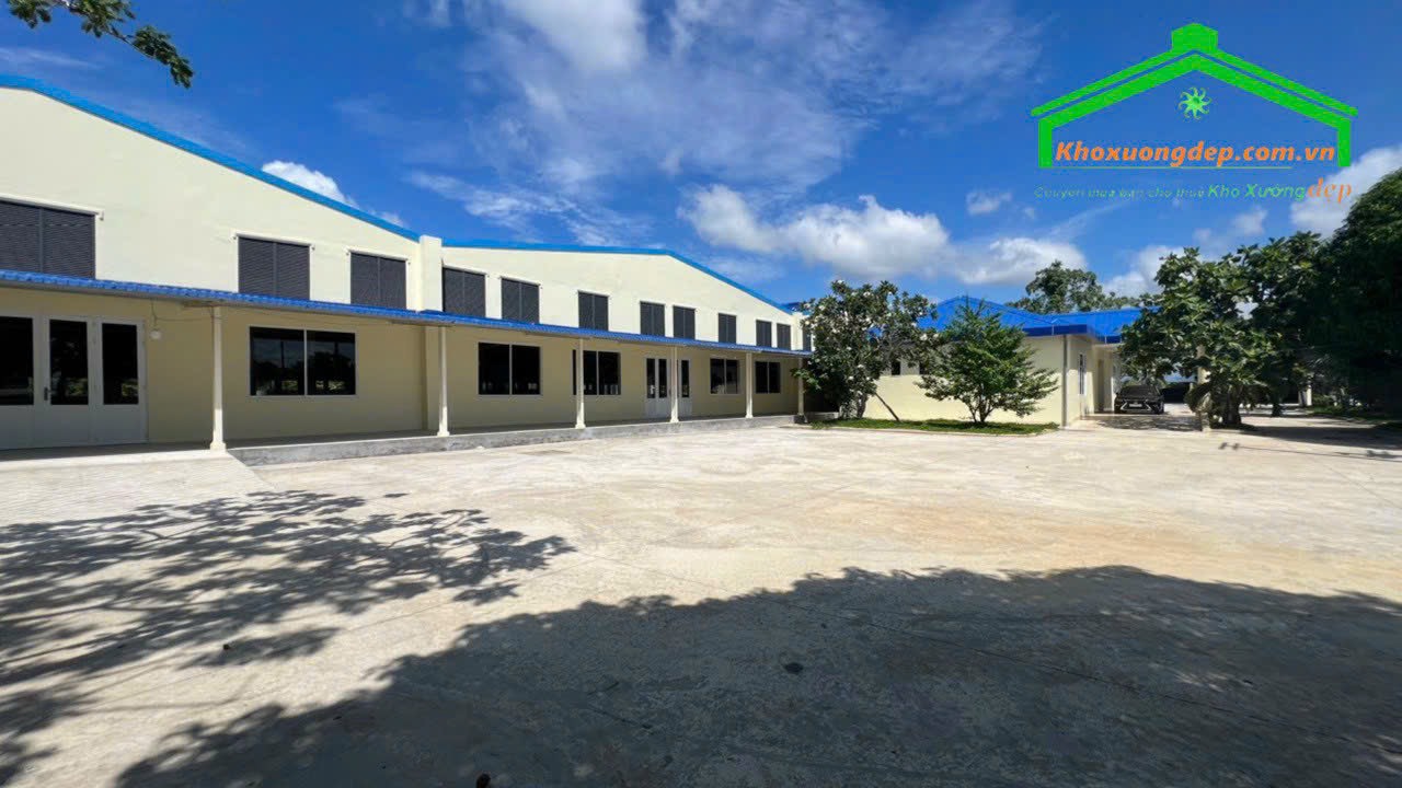 Cho thuê xưởng may ở Tiền Giang gần 10.000m2 giáp Tân An, Long An