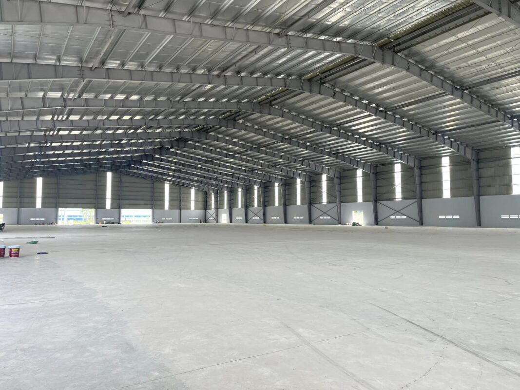 Cho thuê kho xưởng 7.050 m2 trong KCN, Đức Hòa, Long An