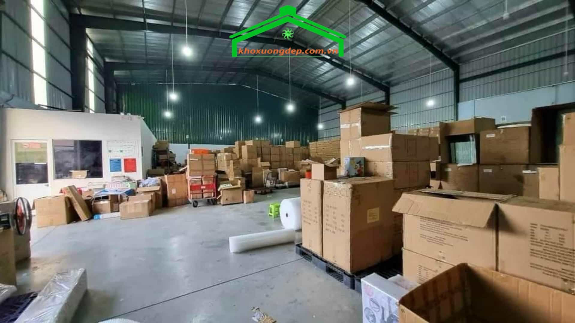 Cho thuê kho xưởng 300m2 Sạch đẹp giá tốt Tại Phường Tân Quý, Quận Tân Phú