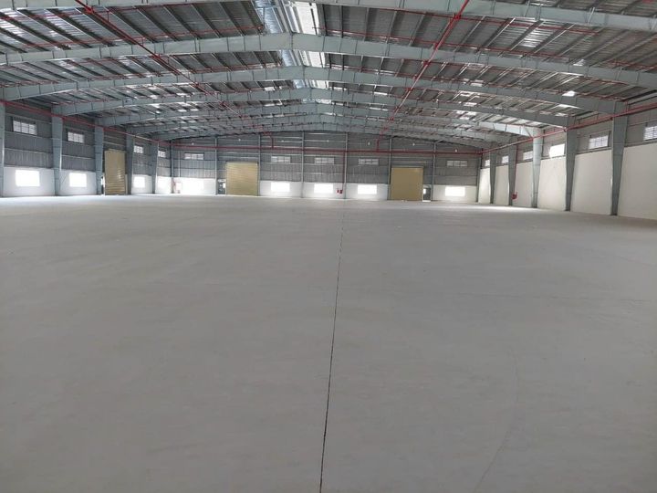 Cho thuê kho xưởng 9400m2 trong khu công nghiệp Bình Dương