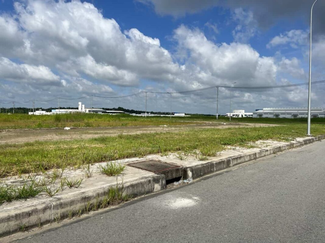 Bán 4000 m2 đất công nghiệp trong KCN Hải Sơn, Huyện Đức Hoà, Tỉnh Long An