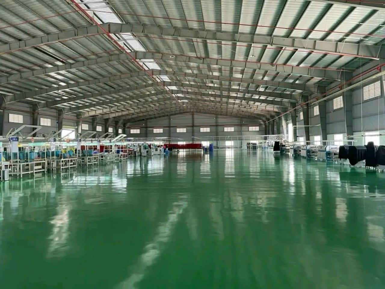Cho thuê nhà xưởng 10.000m2 trong KCN, tại Dĩ An, Bình Dương