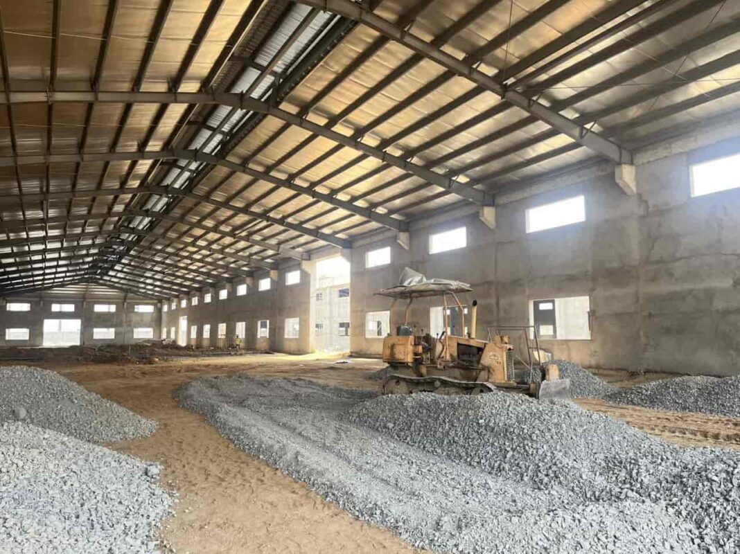 Cho thuê xưởng 11500m2 tại cụm KCN Tân Đức, huyện Đức Hoà, Long An