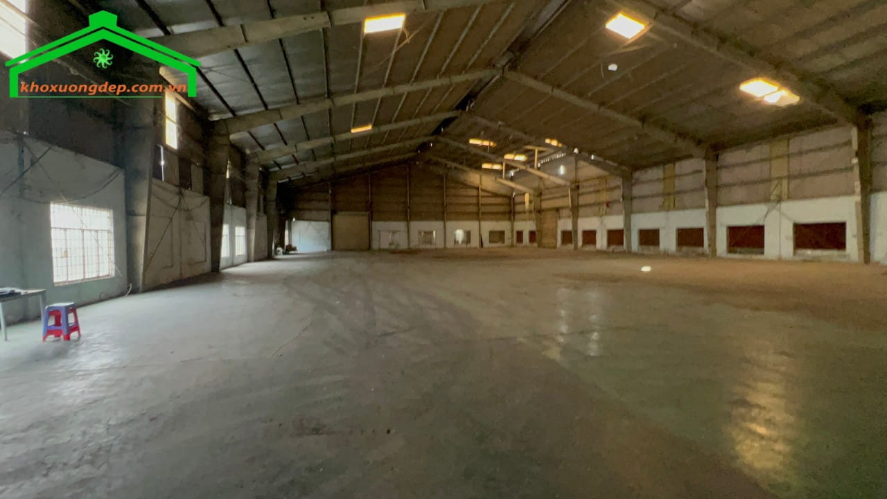 Cho thuê kho xưởng 2700m2 mặt tiền Trần Đại Nghĩa, Bình Chánh