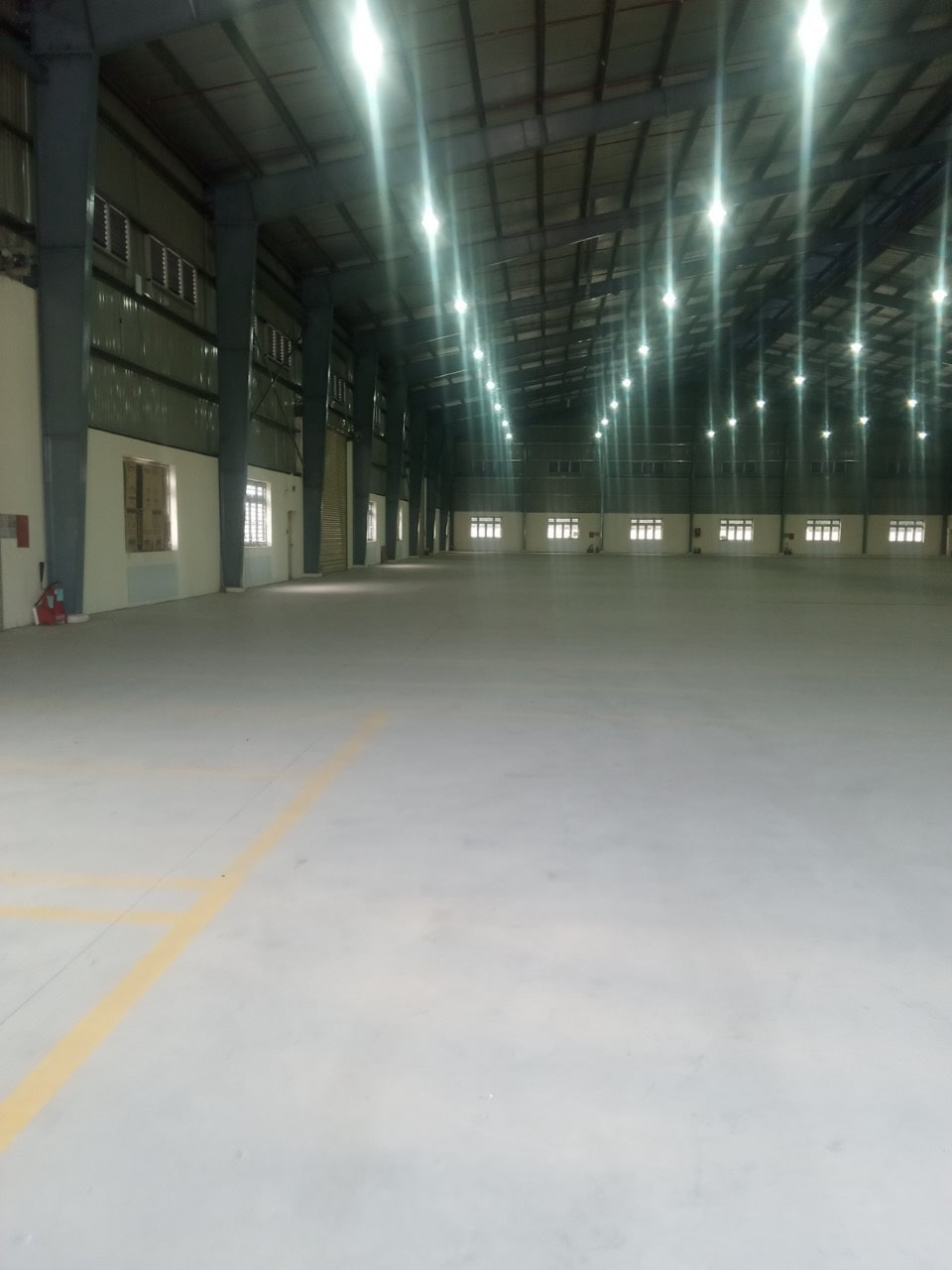 Cho thuê xưởng 3000m2 KCN Long An