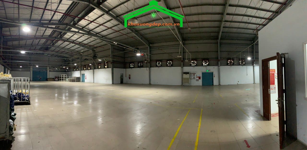 Cho thuê kho xưởng 1100m2 Quốc lộ 22, Hóc Môn giá tốt