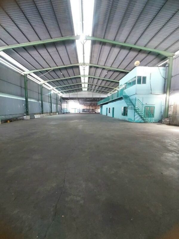 Cho thuê kho xưởng 1100m2 mặt tiền ĐT 743, Dĩ An, Bình Dương