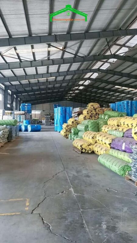 Cho thuê kho xưởng 1800m2 KCN Tân Tạo, Bình Tân sạch đẹp