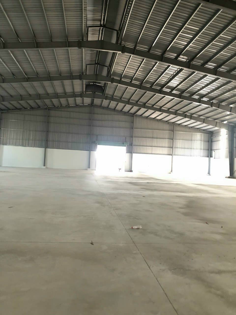 Cho thuê nhà xưởng 2000m2 Tân Uyên, Bình Dương