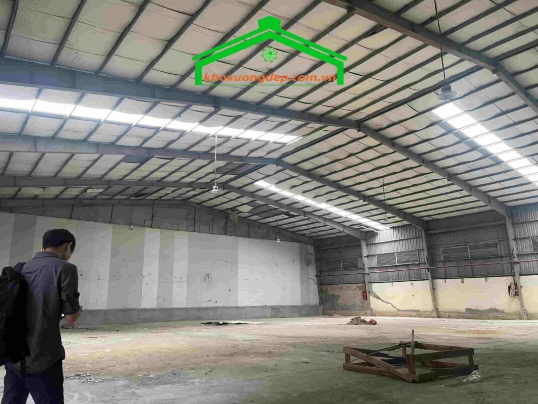 Cho thuê kho xưởng 900 m2 Nguyễn Văn Linh, Bình Chánh