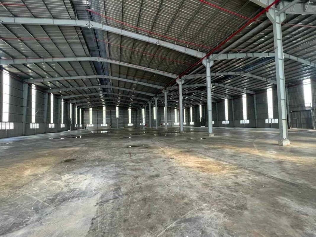 Cho thuê nhà xưởng 3800m2 tại Tân Uyên, Bình Dương
