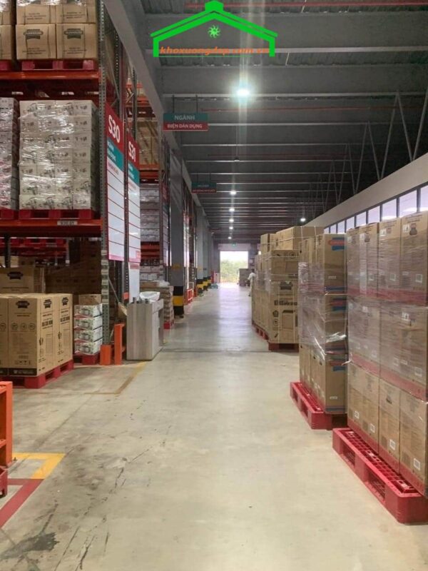 Cho thuê kho xưởng 10,000m2 KCN Sóng Thần, Bình Dương