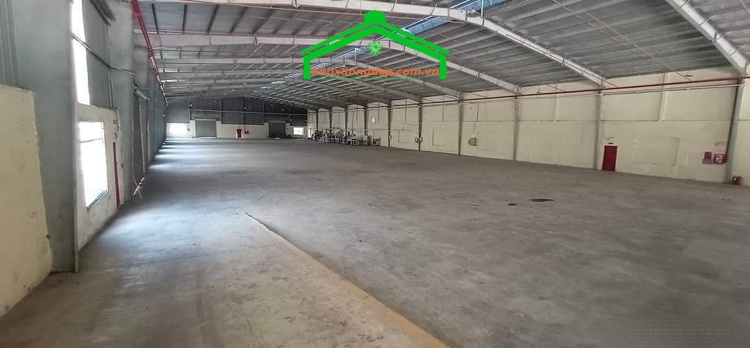 Cho thuê kho xưởng 30.000m2 Tân Uyên, Bình Dương sạch đẹp