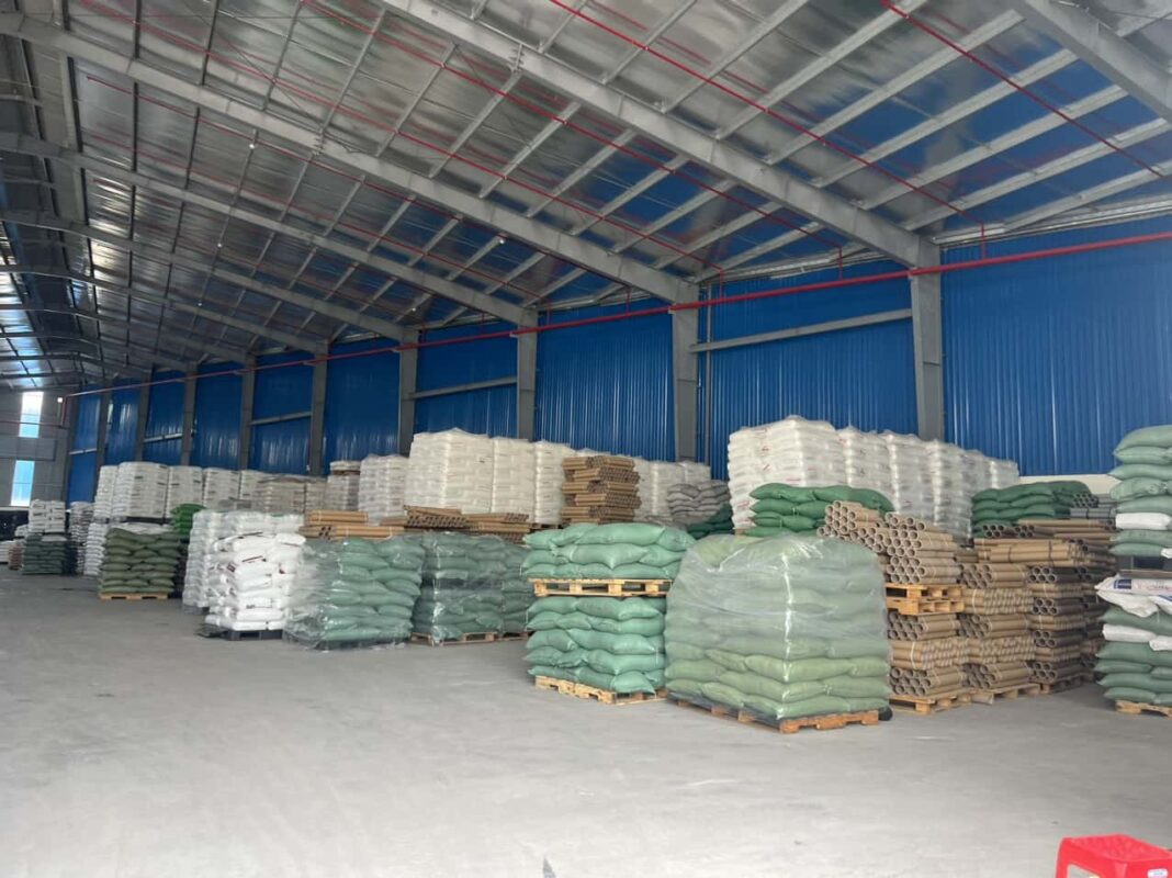 Cho thuê nhà xưởng ngoài khu công nghiệp Đức Hòa, Long An