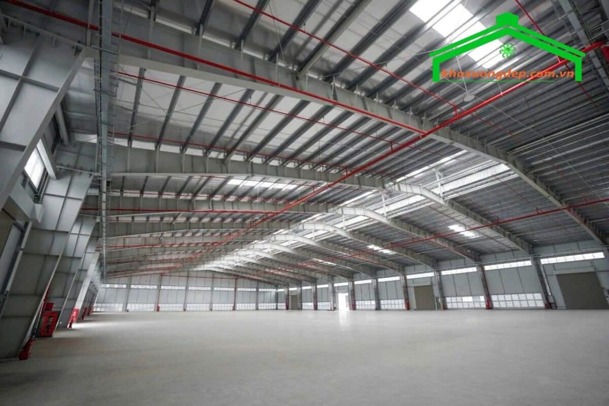 Cho thuê kho xưởng 4600m2 ở cụm công nghiệp Bến Lức, Long An