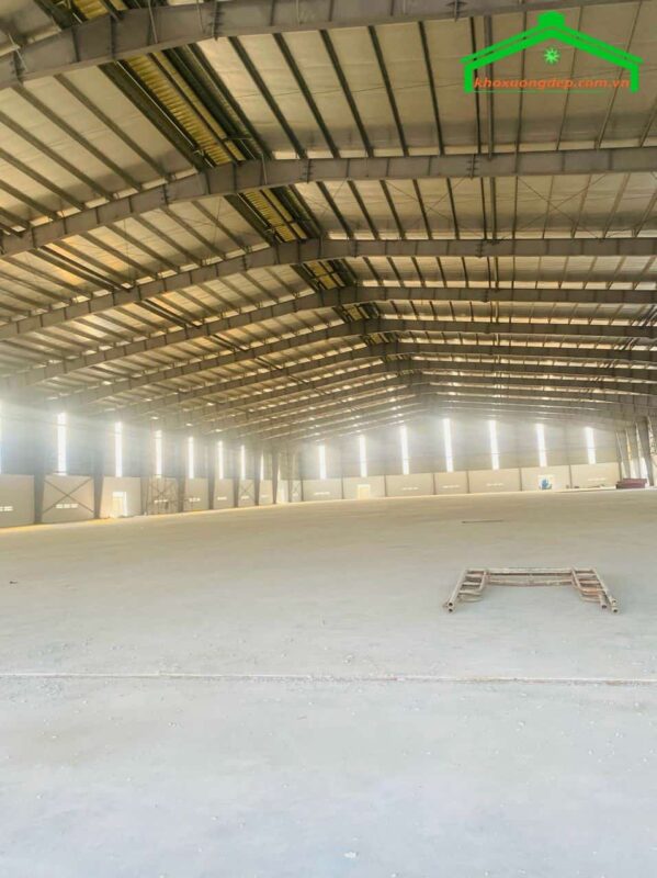Cho thuê kho xưởng 7000m2 KCN Xuyên Á, Đức Hòa, Long An
