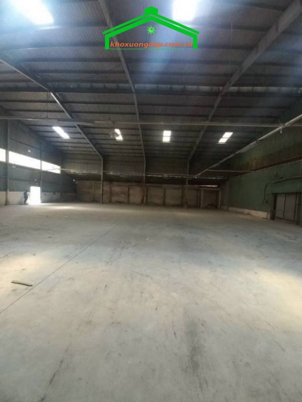 Cho thuê kho xưởng 2000m2 Nguyễn Cửu Phú, Bình Chánh