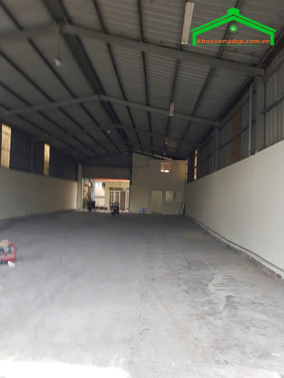 Cho thuê kho xưởng 600m2 mặt tiền tại Phạm Văn Hai, Bình Chánh