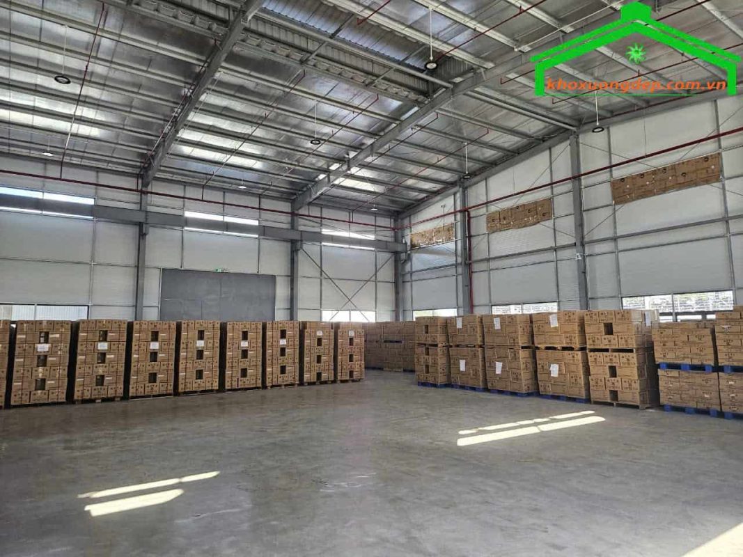 Cho thuê kho xưởng 1700m2 KCN Long Hậu, Hiệp Phước, Long An