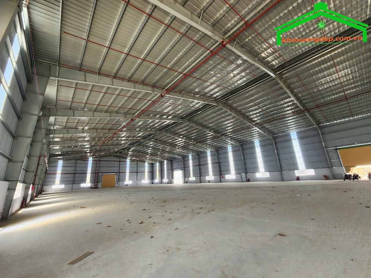 Cho thuê kho xưởng 23000m2 mới 100% tại Tân Uyên, Bình Dương