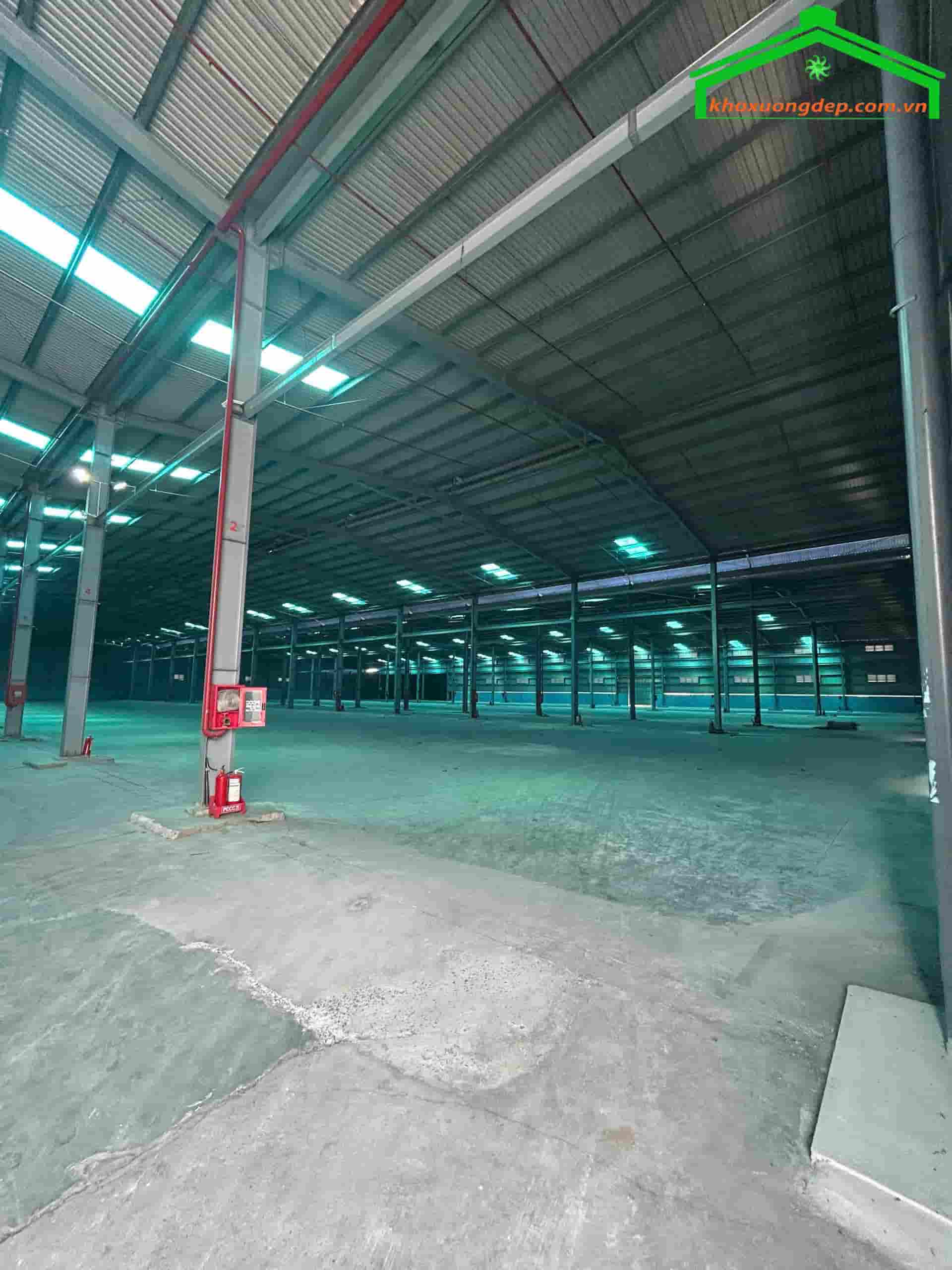 Bán kho xưởng 9874m2 KCN Tân Đô, Đức Hòa, Long An