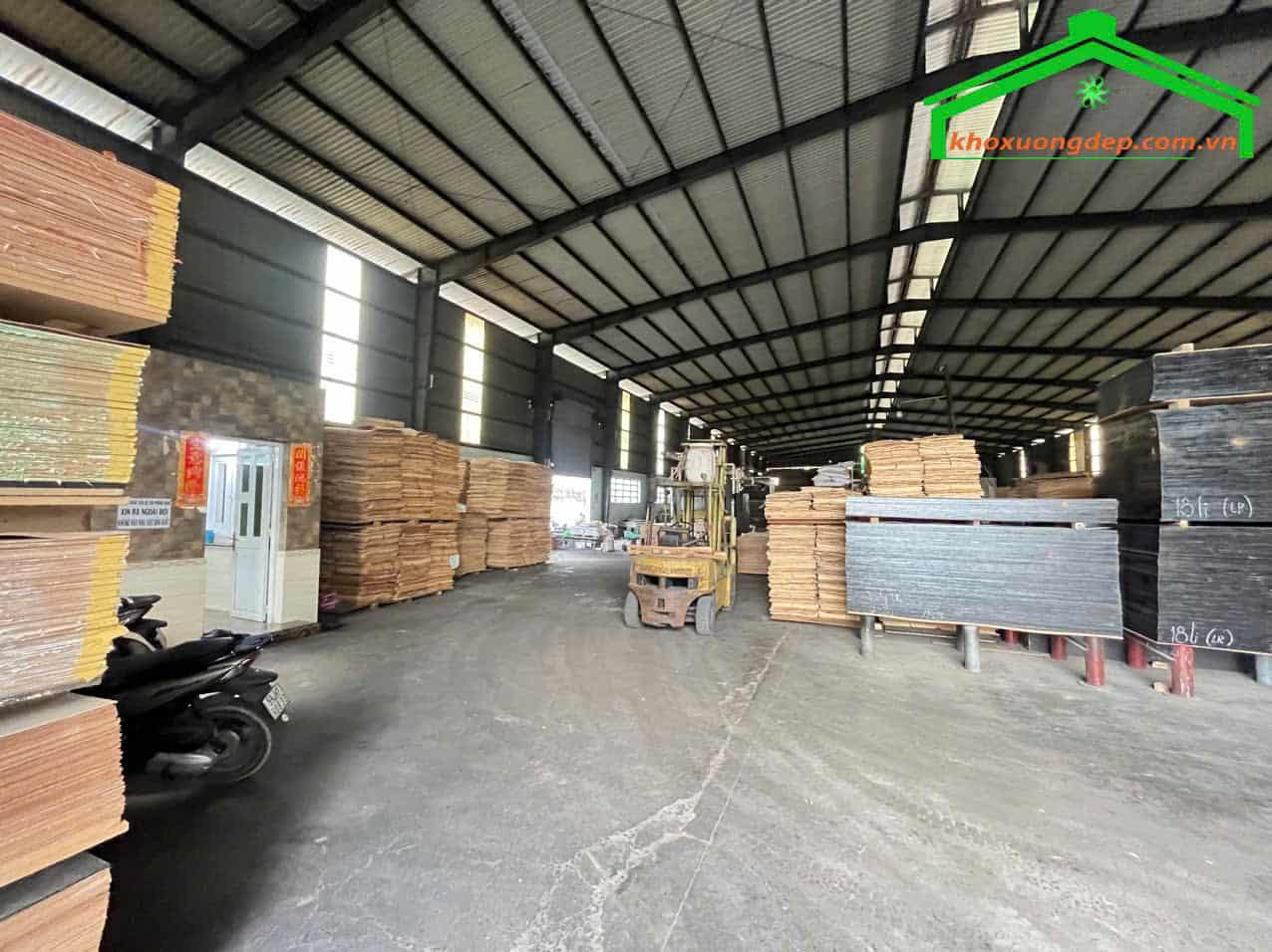 Bán nhà xưởng 4000m2 trong KCN Tân Tạo, Bình Tân