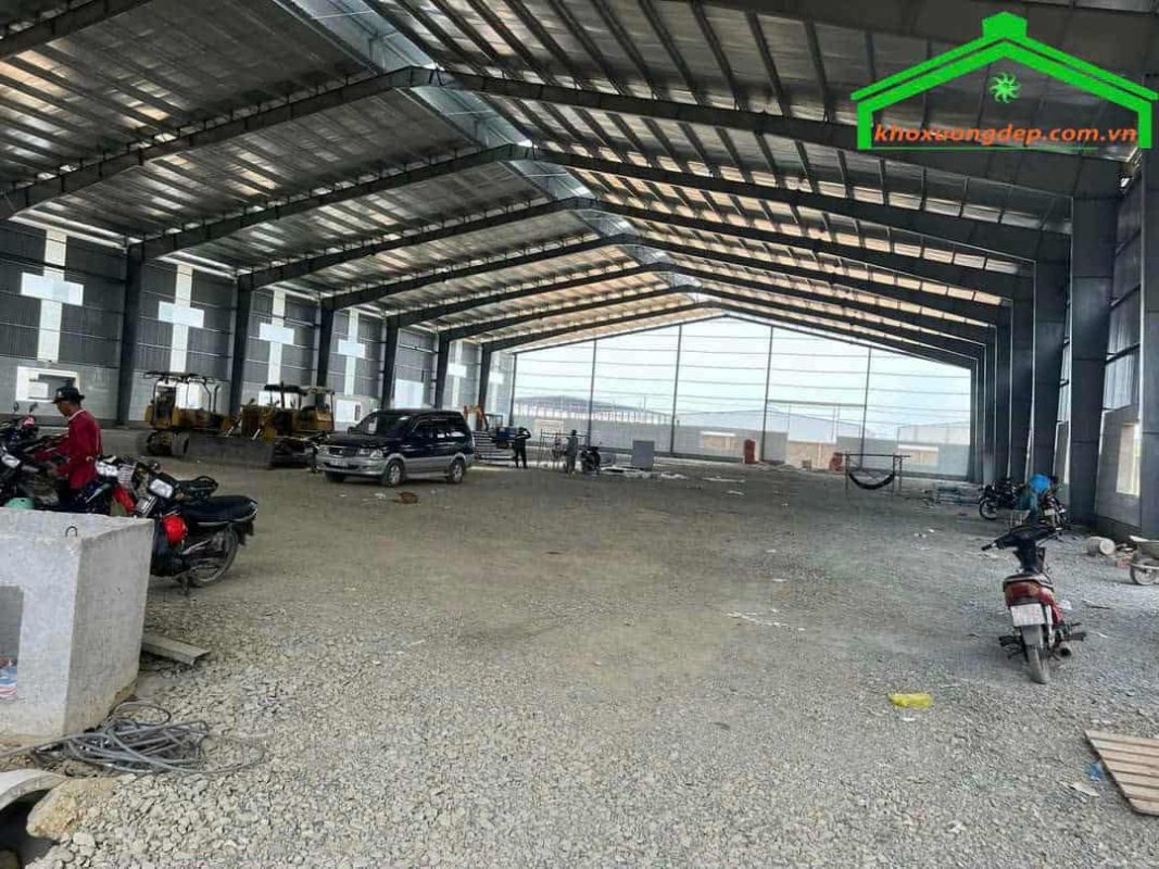 Bán nhà xưởng 6260m2/9618m2 mặt tiền KCN Nam Thuận, Đức Hòa