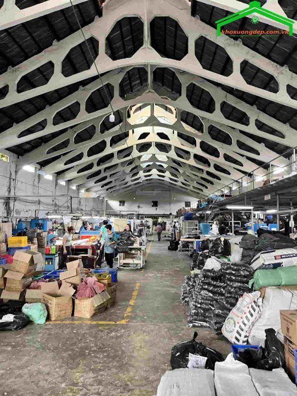 Cho thuê kho xưởng mặt tiền 2500m2 tại Mễ Cốc, Phường 15, Quận 8
