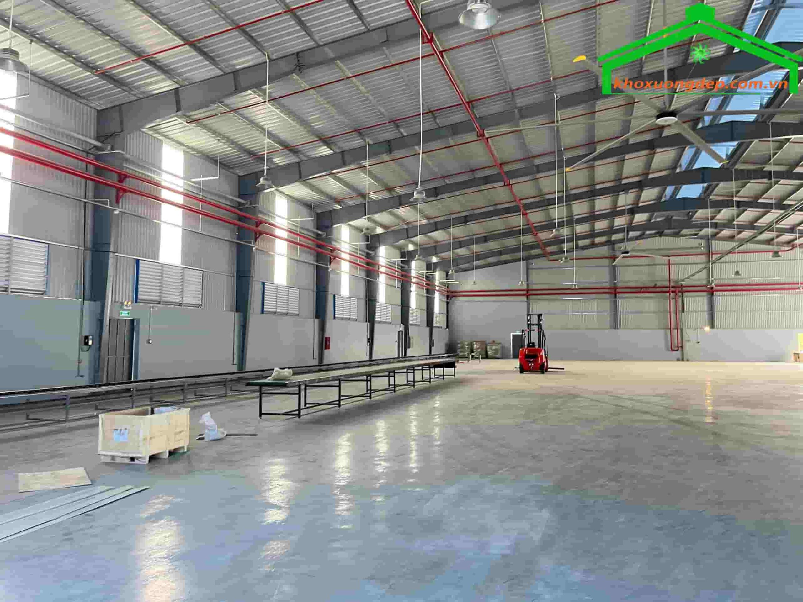 Bán/Cho thuê nhà xưởng 12500m2 Tân Uyên, Bình Dương