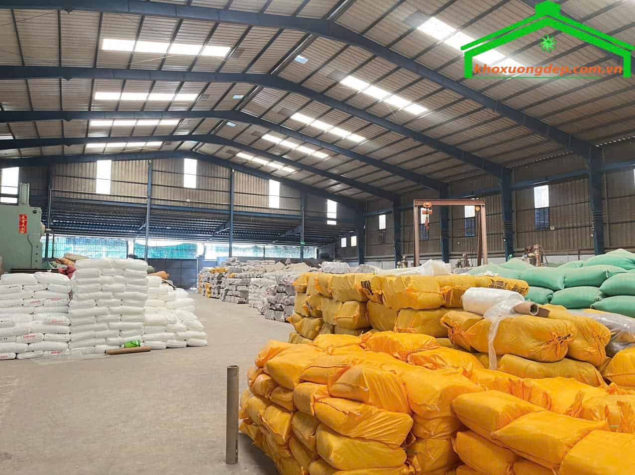 Bán nhà xưởng 2350m2 mặt tiền Nguyễn Văn Dương, Đức Hòa, Long An