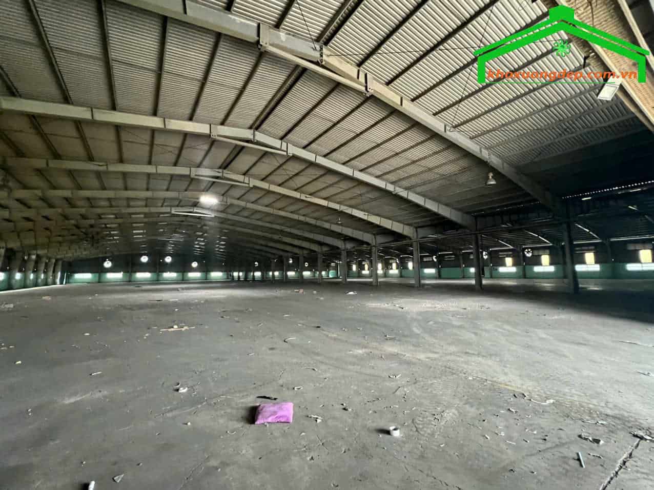 Cho thuê kho xưởng 8010m2 KCN Tân Uyên, Bình Dương
