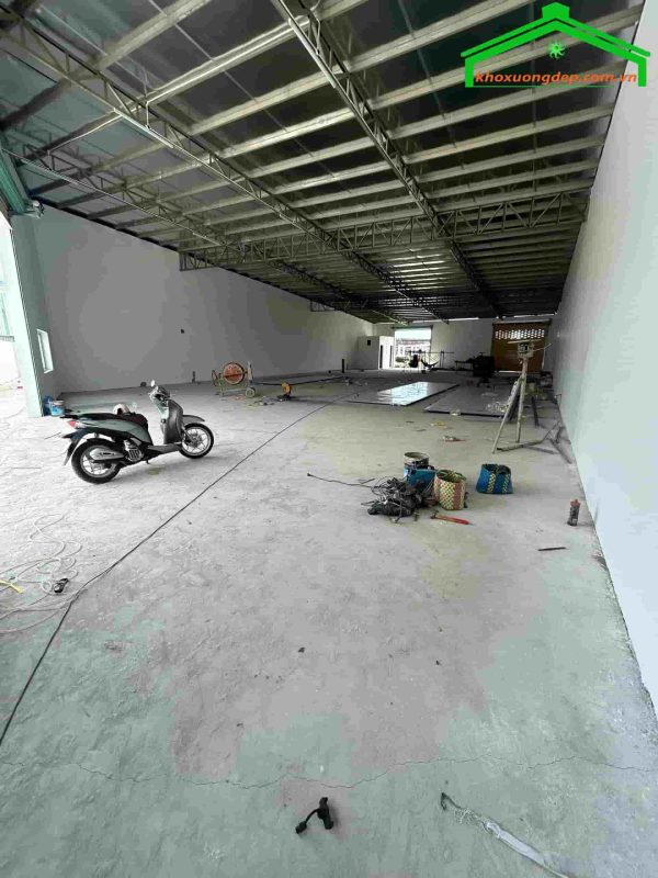 Cho thuê kho xưởng 1000m2 Lê Minh Xuân, Bình Chánh