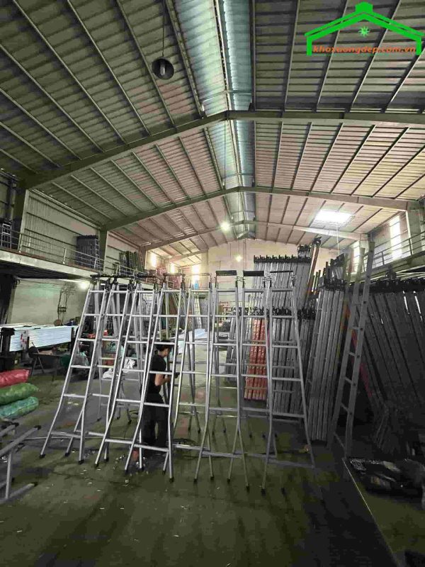 Bán/Cho thuê kho xưởng 1100m2 Lê Minh Xuân, Bình Chánh