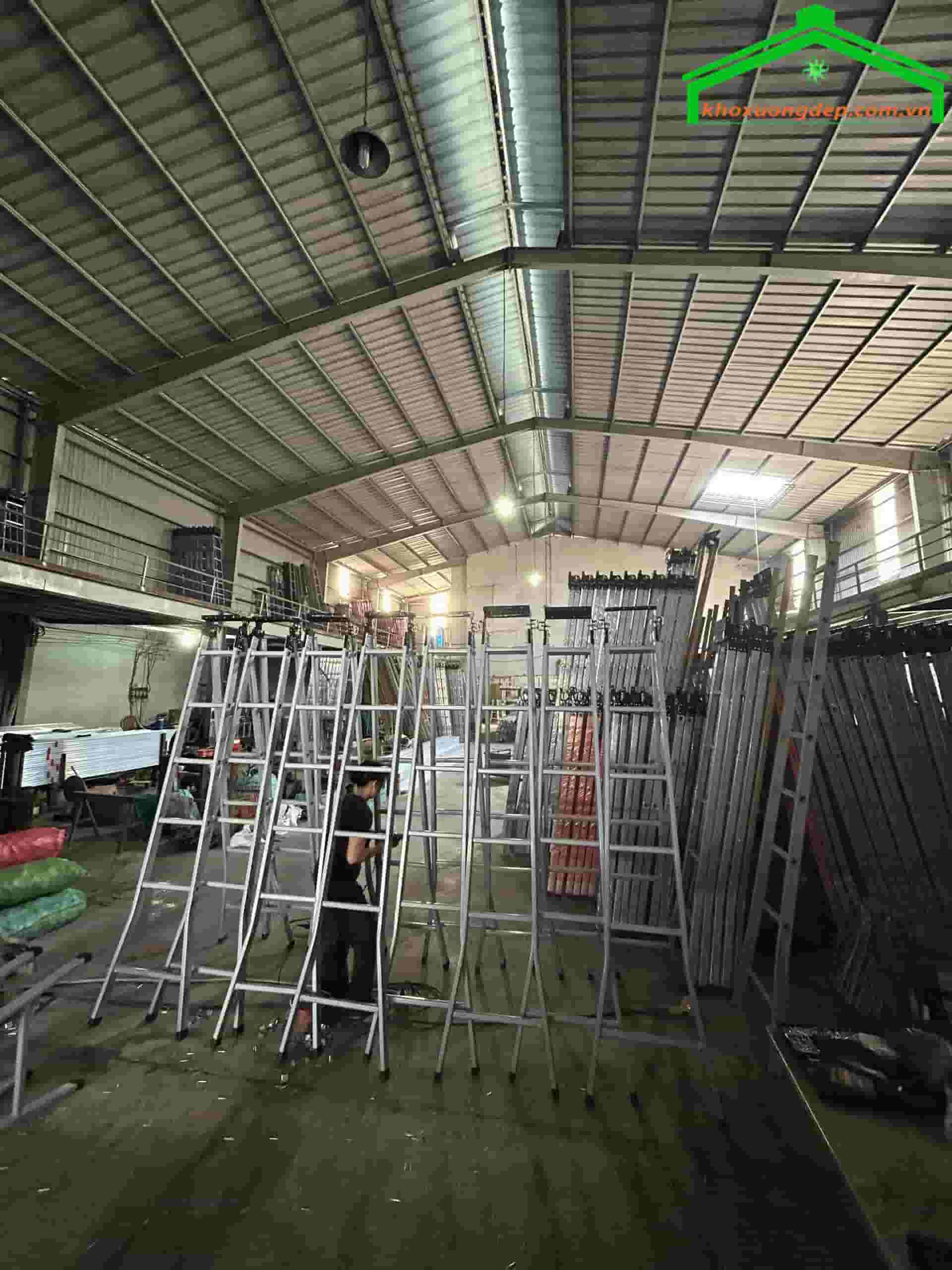 Bán/Cho thuê kho xưởng 1100m2 Lê Minh Xuân, Bình Chánh