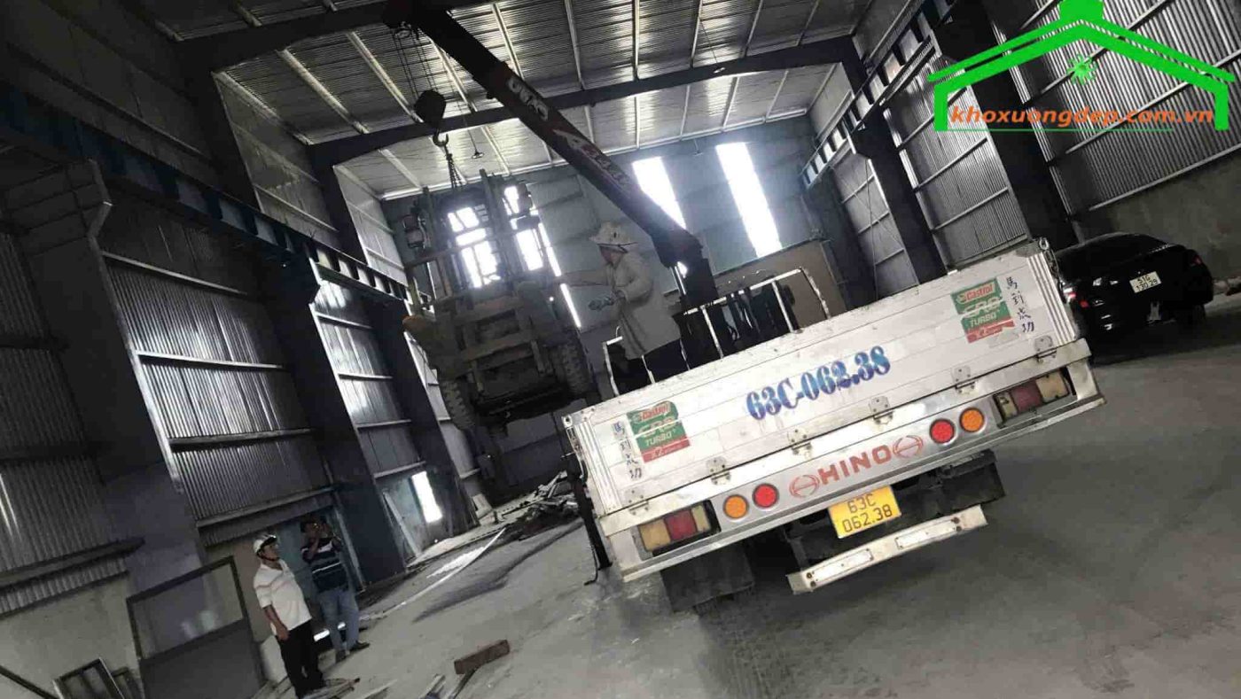 Bán nhà xưởng 2800m2 QL1A, Bến Lức, Long An