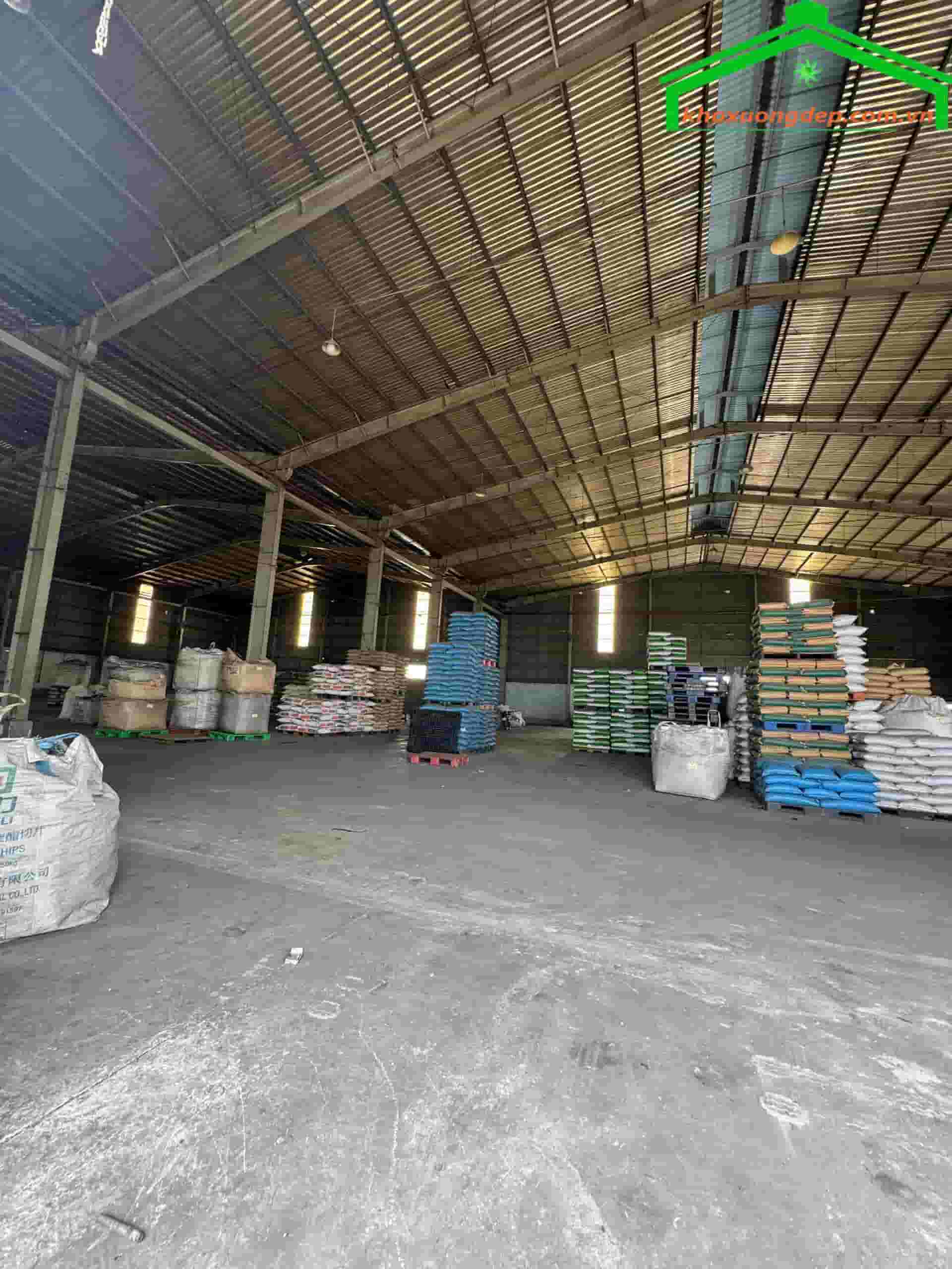 Cho thuê kho xưởng 2500m2 Đức Hòa Đông, Đức Hòa, Long An