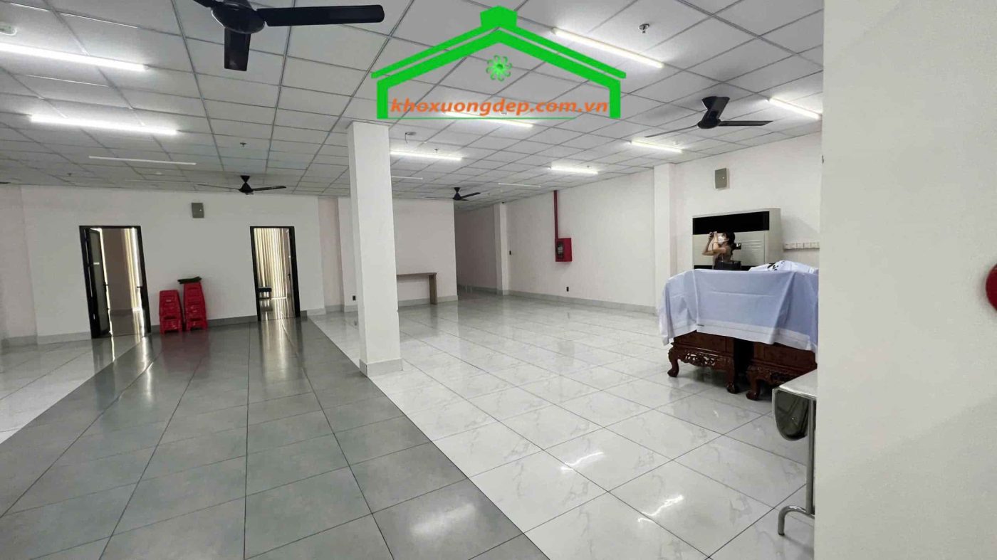 Cho thuê kho xưởng 1080m2 KCN Xuyên Á, Đức Hòa, Tây Ninh