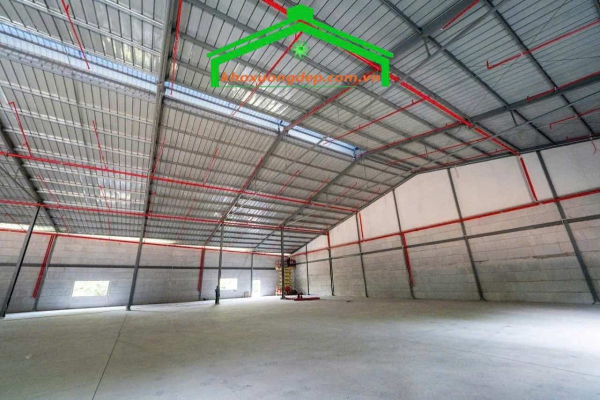 Cho thuê kho xưởng 6790m2 QL1A, Bình Trị Đông