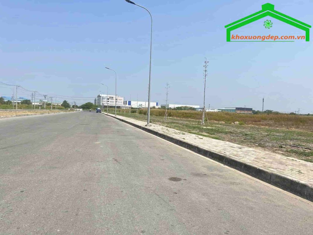 Bán đất 10000m2 trong khu công nghiệp Quảng Trị (QTIP)