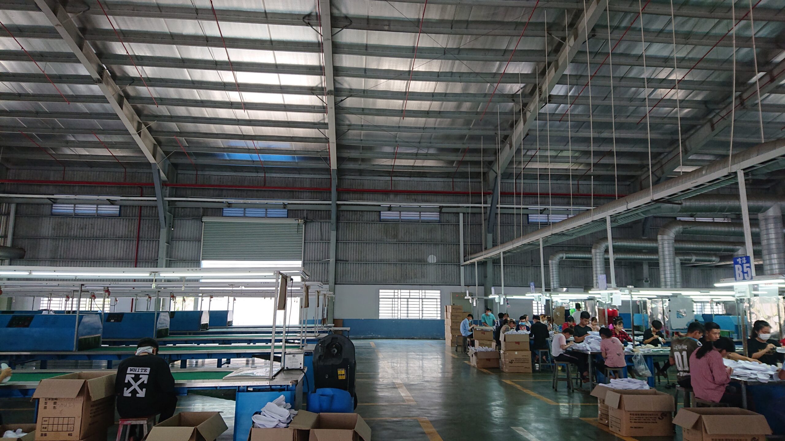 Cho thuê kho xưởng 3000m2 kcn Tân Đô giá cực rẻ, nền epoxy