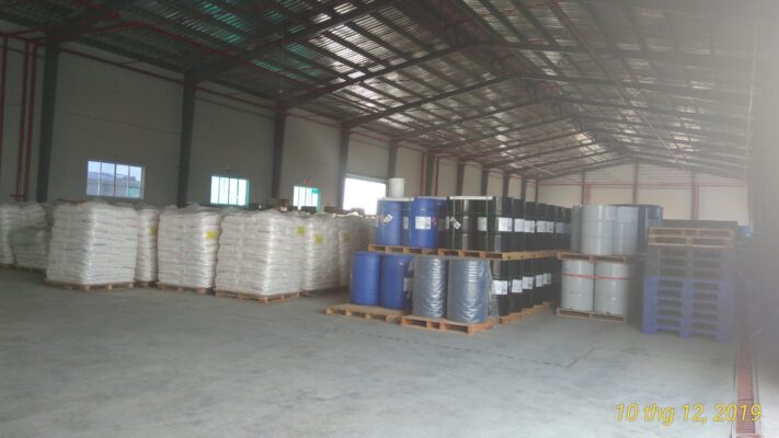 Xưởng cho thuê sản xuất phân bón.