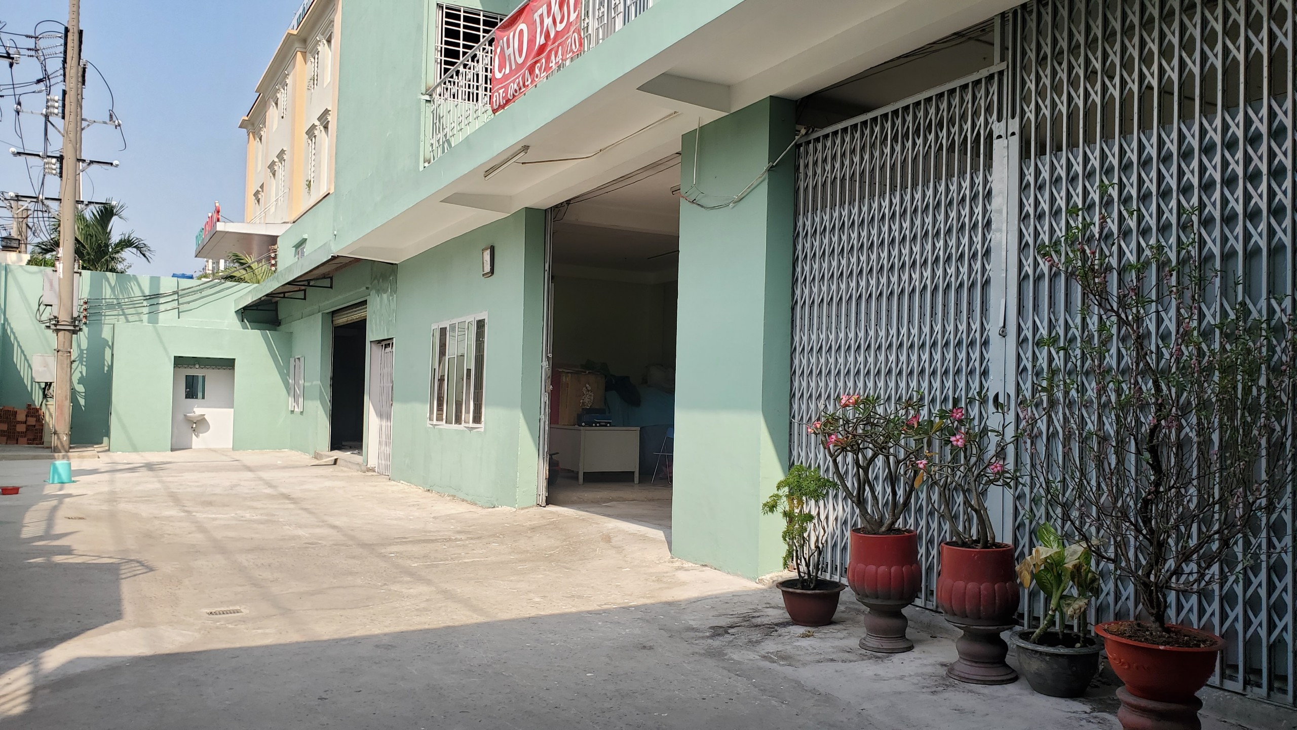 Cho thuê kho xưởng 2100m2 giá rẻ tại Nguyễn Văn Quá, Quận 12
